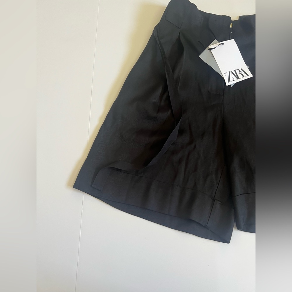NWT Zara Black High Waist Paper Bag Shorts SZ XS 🖤 - Picture 3 of 10